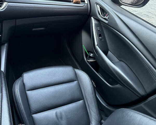 Черный Мазда 6, объемом двигателя 2.49 л и пробегом 181 тыс. км за 12500 $, фото 16 на Automoto.ua