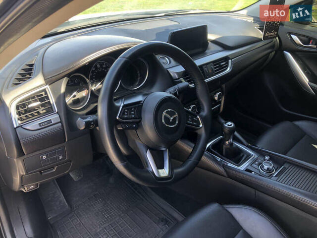 Мазда 6 2016 в Житомире на Automoto.ua Черный Мазда 6, объемом двигателя 2.49 л и пробегом 205 тыс. км за 10958 $, фото 7 на Automoto.ua