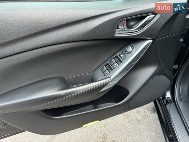 Черный Мазда 6, объемом двигателя 2.19 л и пробегом 233 тыс. км за 12900 $, фото 8 на Automoto.ua