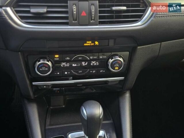 Черный Мазда 6, объемом двигателя 2.5 л и пробегом 70 тыс. км за 12800 $, фото 33 на Automoto.ua