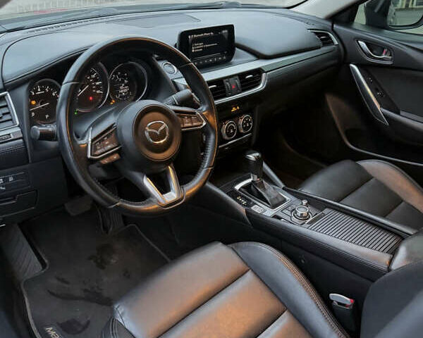 Черный Мазда 6, объемом двигателя 2.49 л и пробегом 148 тыс. км за 11000 $, фото 4 на Automoto.ua