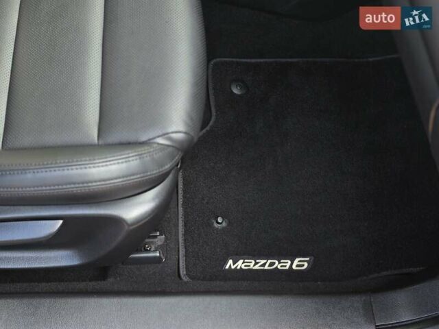 Черный Мазда 6, объемом двигателя 2.5 л и пробегом 70 тыс. км за 12800 $, фото 25 на Automoto.ua