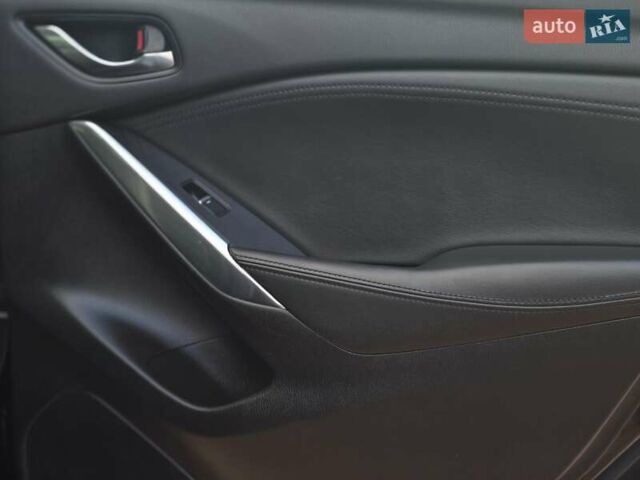 Черный Мазда 6, объемом двигателя 2.5 л и пробегом 70 тыс. км за 12800 $, фото 19 на Automoto.ua