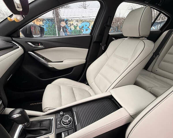 Черный Мазда 6, объемом двигателя 2.49 л и пробегом 155 тыс. км за 17000 $, фото 12 на Automoto.ua