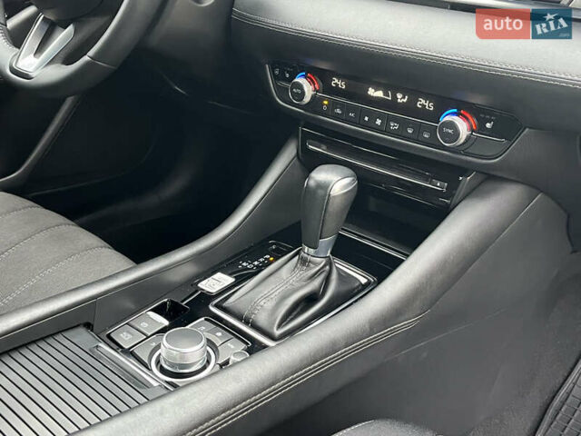 Черный Мазда 6, объемом двигателя 2 л и пробегом 92 тыс. км за 17999 $, фото 50 на Automoto.ua