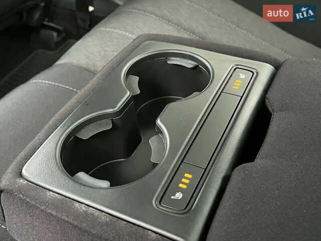 Черный Мазда 6, объемом двигателя 2 л и пробегом 92 тыс. км за 17999 $, фото 53 на Automoto.ua