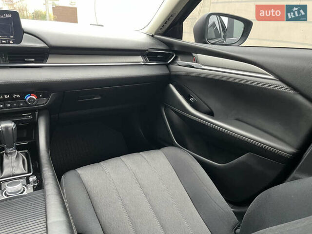 Черный Мазда 6, объемом двигателя 2 л и пробегом 92 тыс. км за 17999 $, фото 41 на Automoto.ua