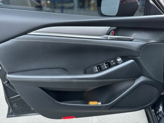 Черный Мазда 6, объемом двигателя 2.5 л и пробегом 128 тыс. км за 15300 $, фото 12 на Automoto.ua