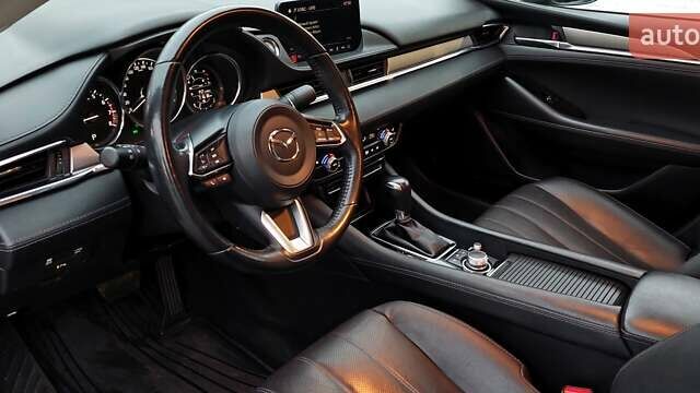 Черный Мазда 6, объемом двигателя 2.49 л и пробегом 71 тыс. км за 20000 $, фото 16 на Automoto.ua