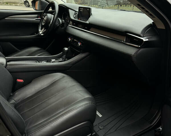 Черный Мазда 6, объемом двигателя 2.5 л и пробегом 70 тыс. км за 18900 $, фото 25 на Automoto.ua