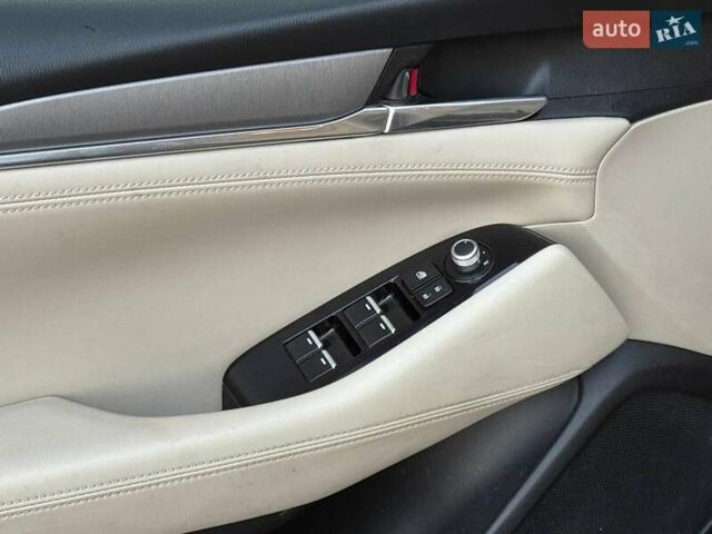 Чорний Мазда 6, об'ємом двигуна 2.5 л та пробігом 77 тис. км за 14940 $, фото 12 на Automoto.ua