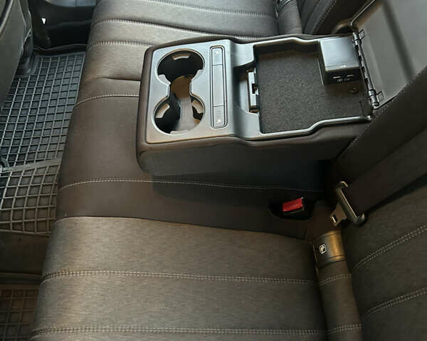 Чорний Мазда 6, об'ємом двигуна 2 л та пробігом 37 тис. км за 21500 $, фото 15 на Automoto.ua