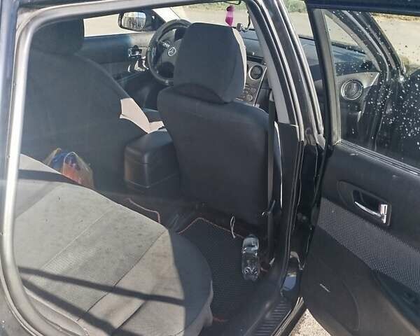 Черный Мазда 6, объемом двигателя 2 л и пробегом 300 тыс. км за 4300 $, фото 5 на Automoto.ua