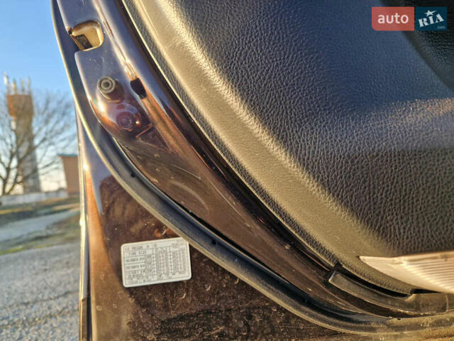 Черный Мазда 6, объемом двигателя 2 л и пробегом 220 тыс. км за 4900 $, фото 11 на Automoto.ua