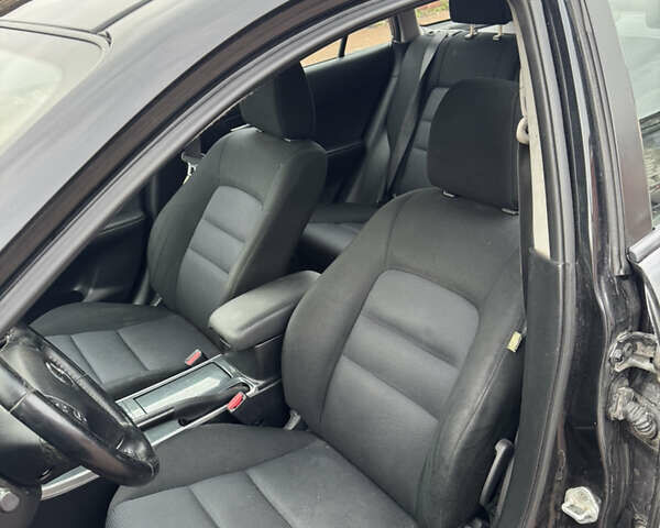 Черный Мазда 6, объемом двигателя 2 л и пробегом 309 тыс. км за 3700 $, фото 7 на Automoto.ua