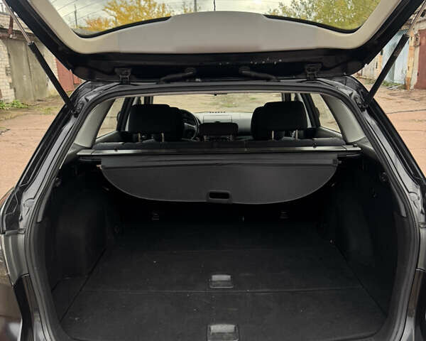 Черный Мазда 6, объемом двигателя 2 л и пробегом 309 тыс. км за 3700 $, фото 11 на Automoto.ua