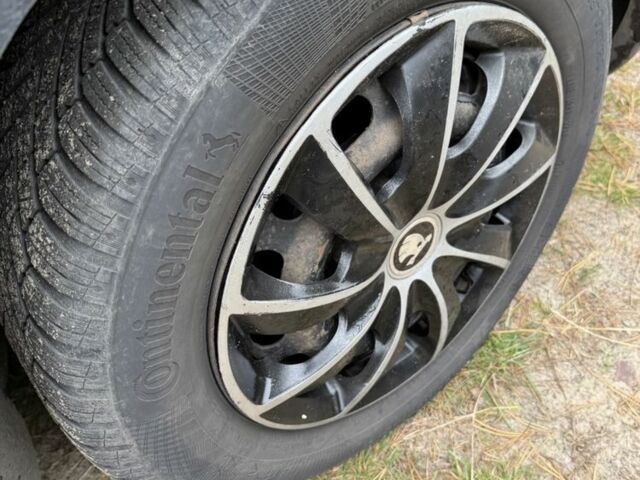 Чорний Мазда 6, об'ємом двигуна 1.8 л та пробігом 245 тис. км за 1750 $, фото 7 на Automoto.ua