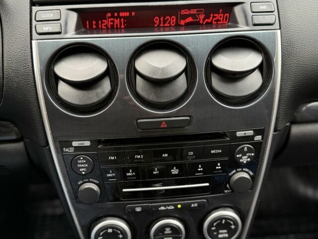 Черный Мазда 6, объемом двигателя 2 л и пробегом 390 тыс. км за 2700 $, фото 7 на Automoto.ua