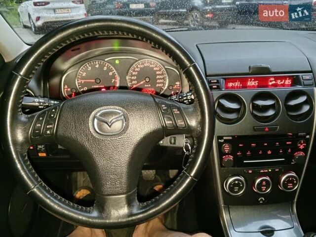 Чорний Мазда 6, об'ємом двигуна 1.8 л та пробігом 204 тис. км за 6000 $, фото 5 на Automoto.ua