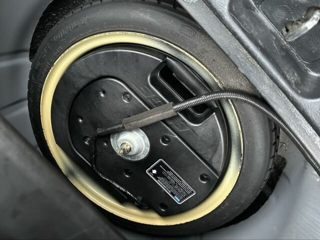 Чорний Мазда 6, об'ємом двигуна 2 л та пробігом 320 тис. км за 2000 $, фото 9 на Automoto.ua