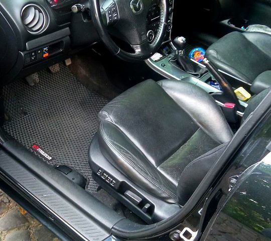 Чорний Мазда 6, об'ємом двигуна 2 л та пробігом 280 тис. км за 6500 $, фото 6 на Automoto.ua