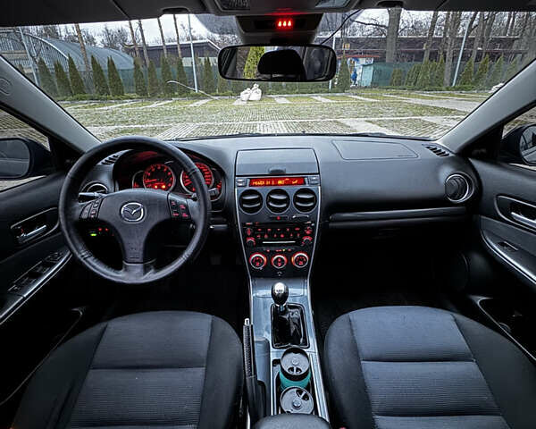 Черный Мазда 6, объемом двигателя 2 л и пробегом 140 тыс. км за 5200 $, фото 8 на Automoto.ua