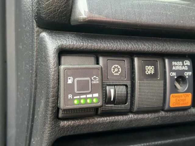 Черный Мазда 6, объемом двигателя 2 л и пробегом 140 тыс. км за 5700 $, фото 10 на Automoto.ua