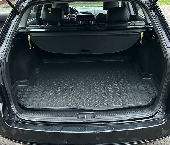 Чорний Мазда 6, об'ємом двигуна 2 л та пробігом 320 тис. км за 2000 $, фото 8 на Automoto.ua