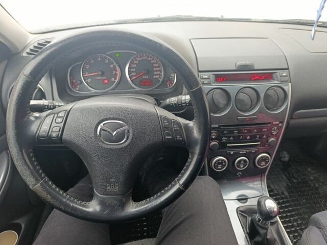 Черный Мазда 6, объемом двигателя 2.3 л и пробегом 350 тыс. км за 2500 $, фото 6 на Automoto.ua