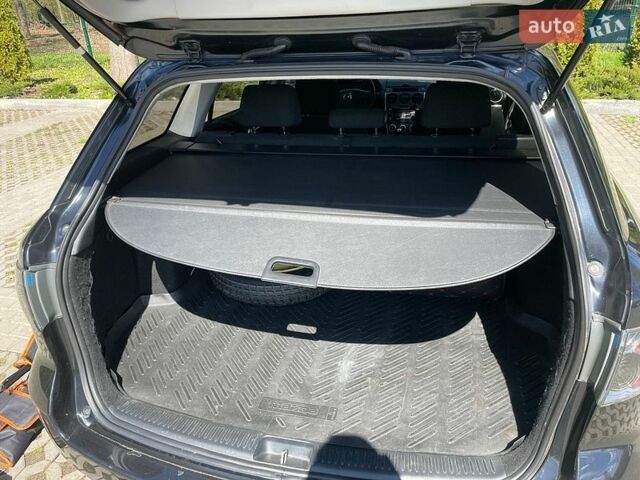 Черный Мазда 6, объемом двигателя 2 л и пробегом 152 тыс. км за 5400 $, фото 17 на Automoto.ua