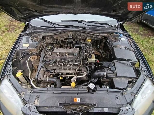 Чорний Мазда 6, об'ємом двигуна 2 л та пробігом 445 тис. км за 2400 $, фото 16 на Automoto.ua
