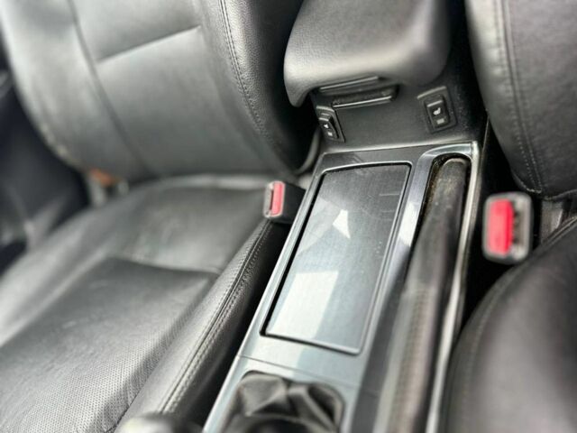 Черный Мазда 6, объемом двигателя 2 л и пробегом 230 тыс. км за 2656 $, фото 3 на Automoto.ua