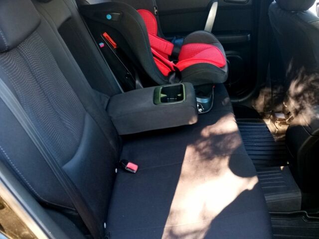 Черный Мазда 6, объемом двигателя 2 л и пробегом 300 тыс. км за 6800 $, фото 2 на Automoto.ua