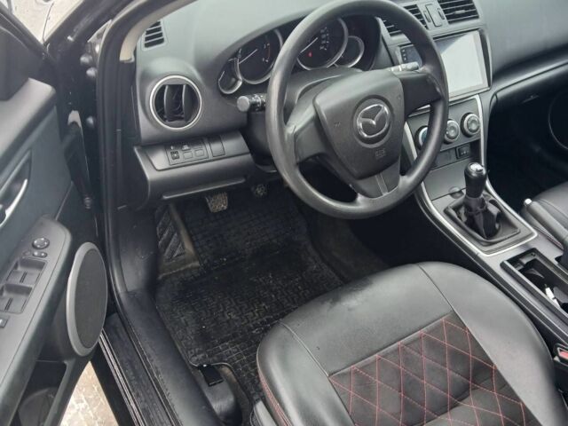 Черный Мазда 6, объемом двигателя 2 л и пробегом 276 тыс. км за 7000 $, фото 5 на Automoto.ua