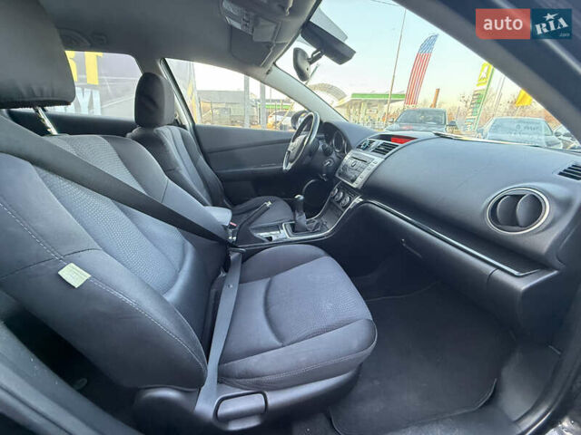 Черный Мазда 6, объемом двигателя 2 л и пробегом 331 тыс. км за 5800 $, фото 7 на Automoto.ua