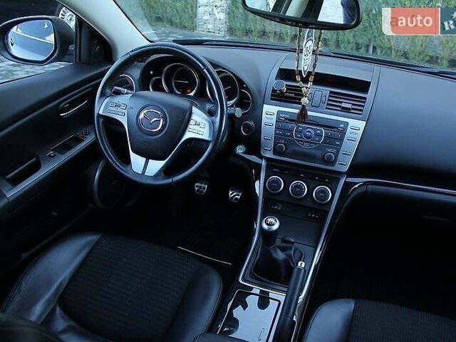 Черный Мазда 6, объемом двигателя 2.2 л и пробегом 183 тыс. км за 7700 $, фото 7 на Automoto.ua