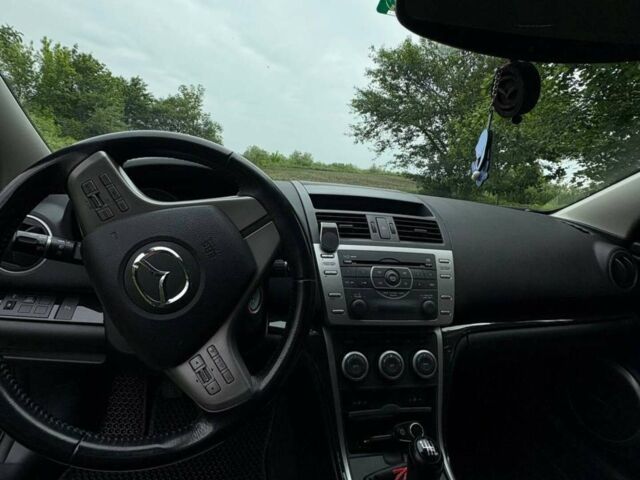 Чорний Мазда 6, об'ємом двигуна 2 л та пробігом 210 тис. км за 8000 $, фото 30 на Automoto.ua