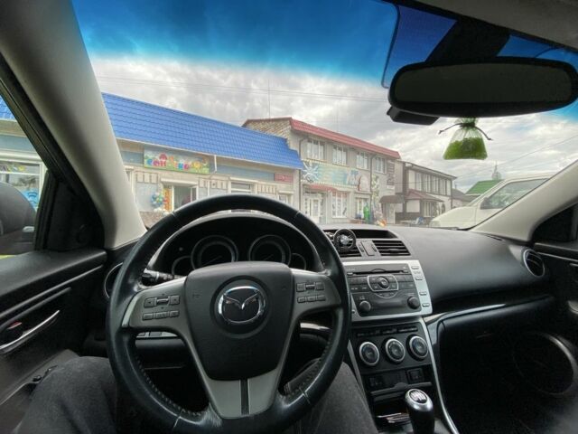 Черный Мазда 6, объемом двигателя 2 л и пробегом 240 тыс. км за 7200 $, фото 1 на Automoto.ua