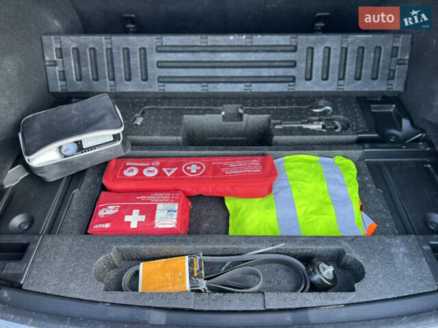 Чорний Мазда 6, об'ємом двигуна 1.8 л та пробігом 220 тис. км за 8200 $, фото 23 на Automoto.ua