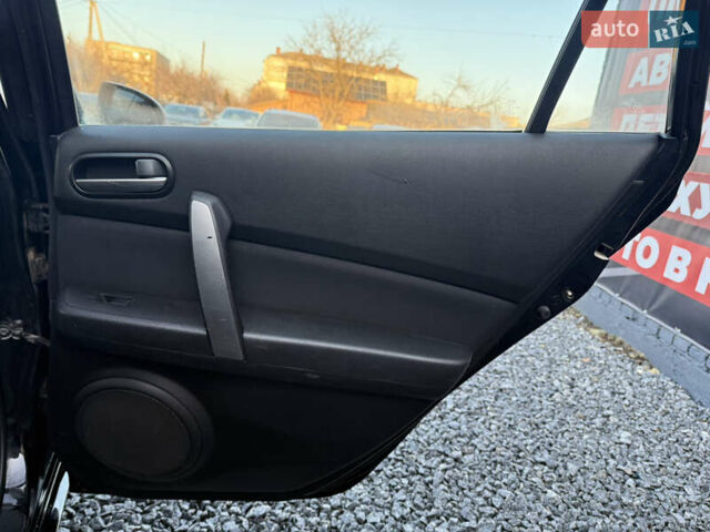 Черный Мазда 6, объемом двигателя 2 л и пробегом 331 тыс. км за 5800 $, фото 10 на Automoto.ua