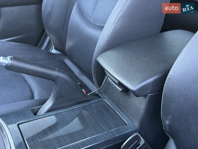 Чорний Мазда 6, об'ємом двигуна 2 л та пробігом 351 тис. км за 6550 $, фото 78 на Automoto.ua