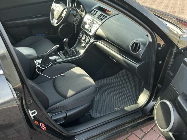 Чорний Мазда 6, об'ємом двигуна 2 л та пробігом 285 тис. км за 5950 $, фото 3 на Automoto.ua