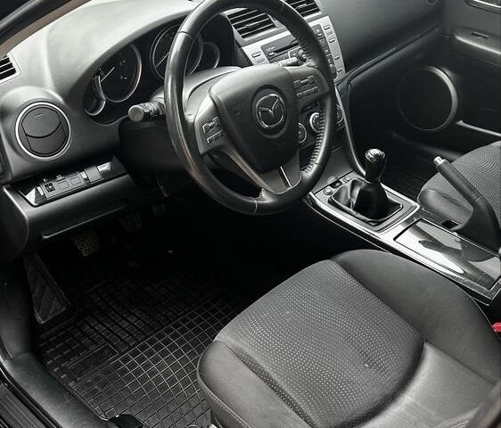 Черный Мазда 6, объемом двигателя 2 л и пробегом 230 тыс. км за 7499 $, фото 7 на Automoto.ua