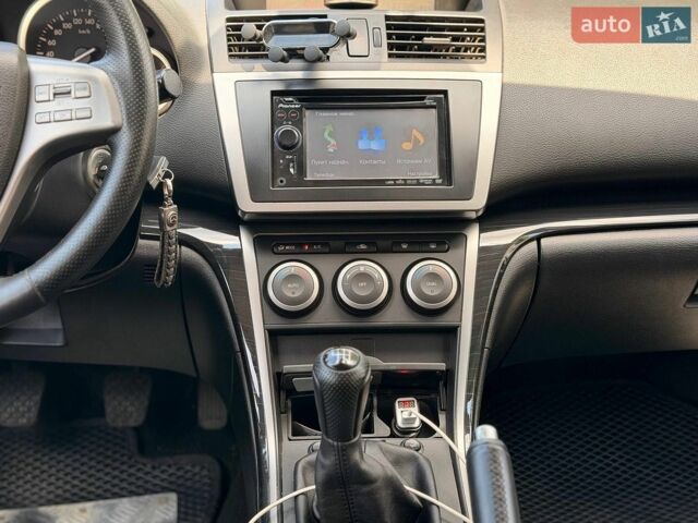 Чорний Мазда 6, об'ємом двигуна 2.2 л та пробігом 275 тис. км за 6490 $, фото 14 на Automoto.ua