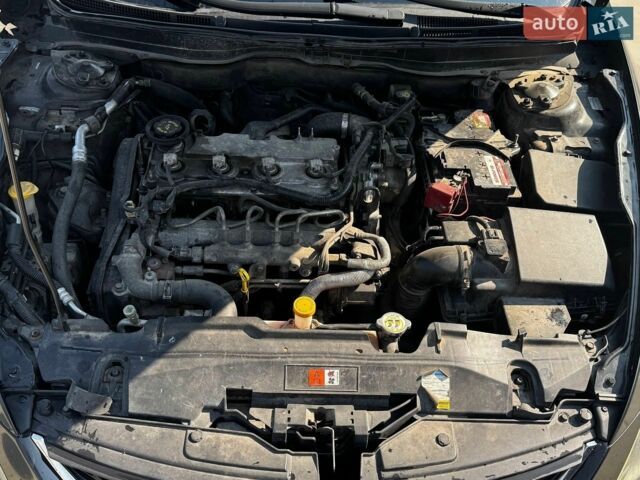 Чорний Мазда 6, об'ємом двигуна 2 л та пробігом 299 тис. км за 4700 $, фото 6 на Automoto.ua