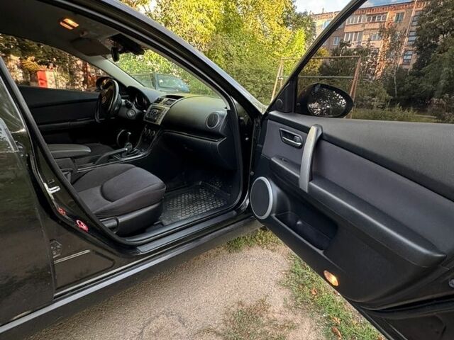 Черный Мазда 6, объемом двигателя 2 л и пробегом 208 тыс. км за 5500 $, фото 3 на Automoto.ua