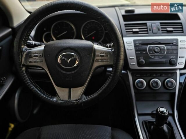 Черный Мазда 6, объемом двигателя 2 л и пробегом 239 тыс. км за 6700 $, фото 34 на Automoto.ua