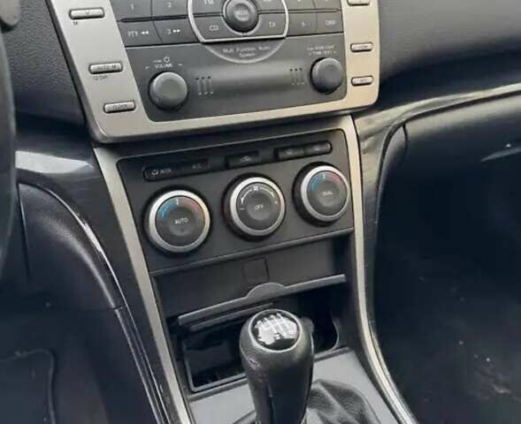 Чорний Мазда 6, об'ємом двигуна 2 л та пробігом 237 тис. км за 4850 $, фото 9 на Automoto.ua