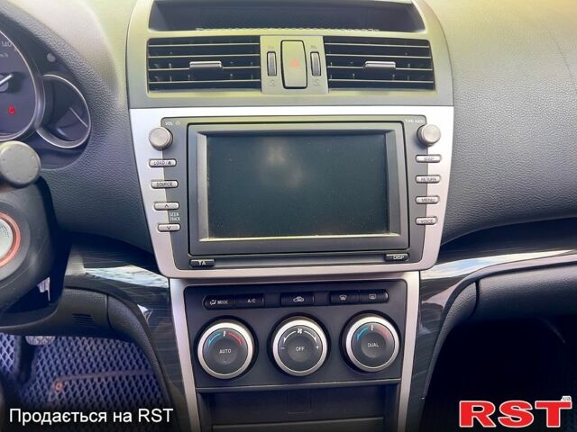 Черный Мазда 6, объемом двигателя 2 л и пробегом 318 тыс. км за 7200 $, фото 7 на Automoto.ua