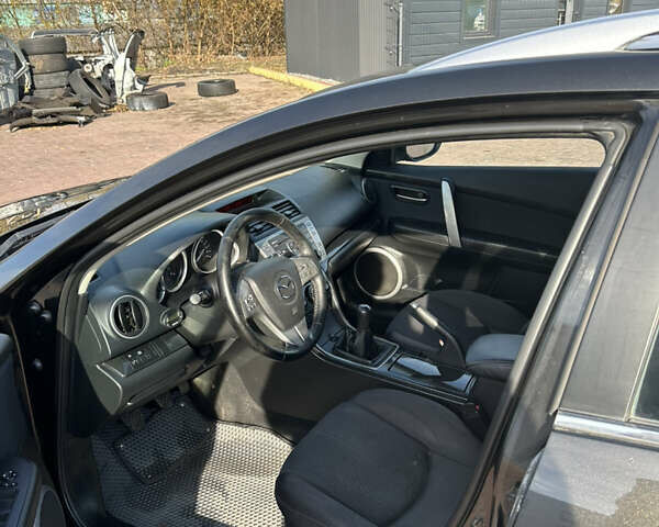 Чорний Мазда 6, об'ємом двигуна 2 л та пробігом 286 тис. км за 5950 $, фото 6 на Automoto.ua